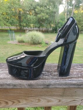 Madden Girl Patent Platform Mary Jane Pump - Black